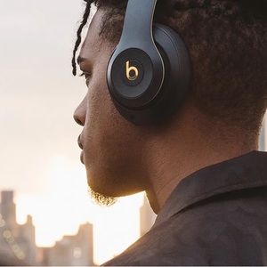 Beats by Dr. Dre - Beats Studio Wireless Noise Cancelling Headphones